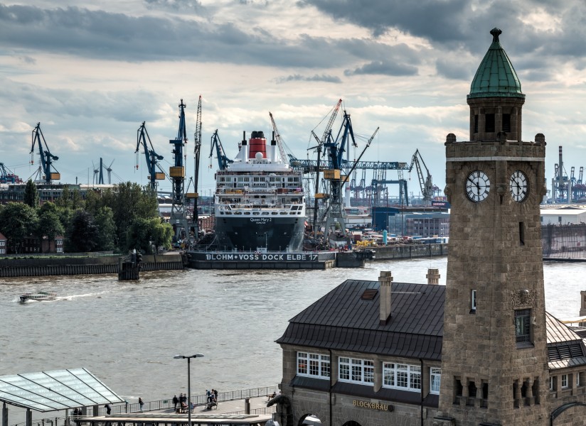 Hamburg, Hafen, Kreuzfahrtschiff -Queen Mary 2- -- 2016 -- 3159-65