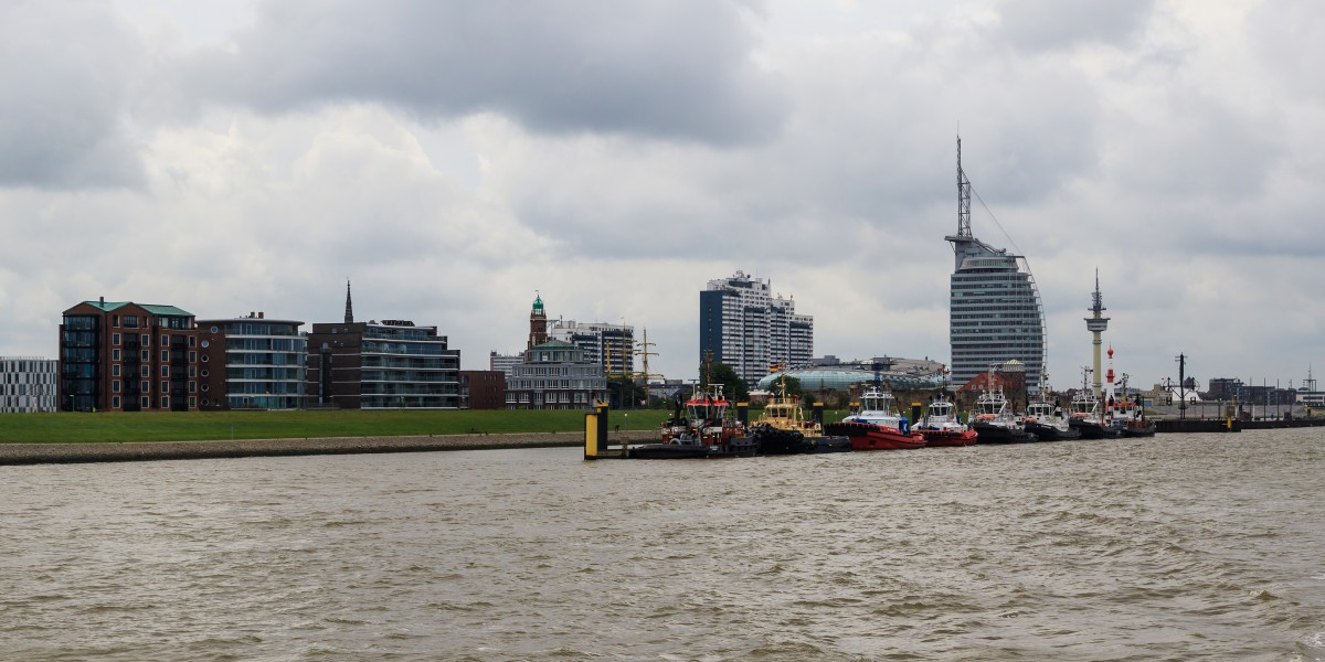 HB 2016-0607 photo33 Bremerhaven sea port