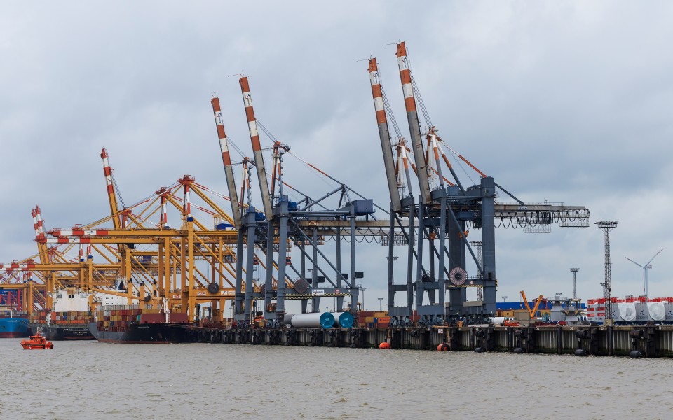 HB 2016-0607 photo35 Bremerhaven sea port