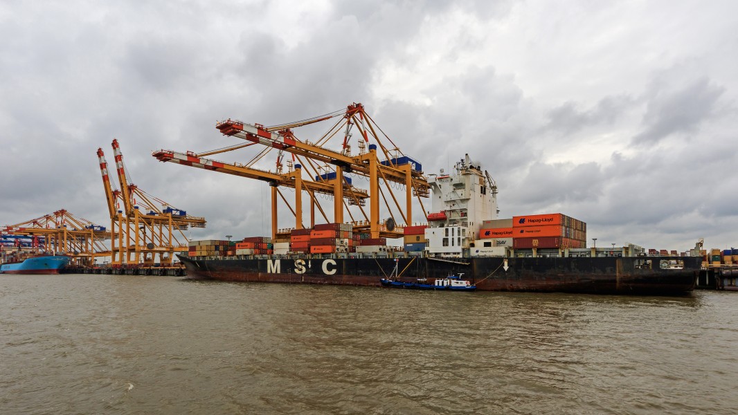 HB 2016-0607 photo36 Bremerhaven sea port