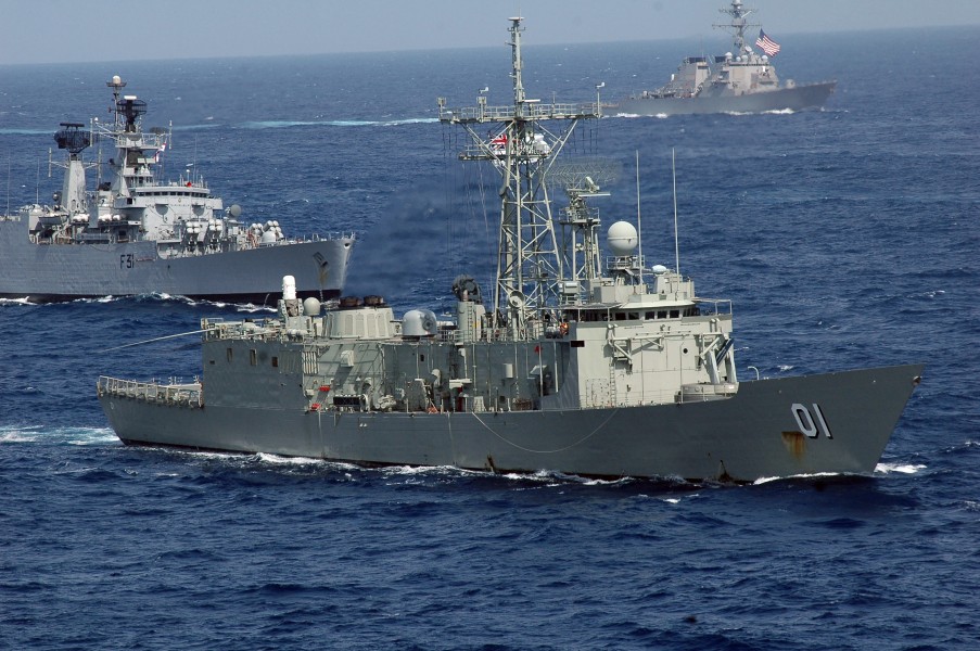 HMAS Adelaide 2007