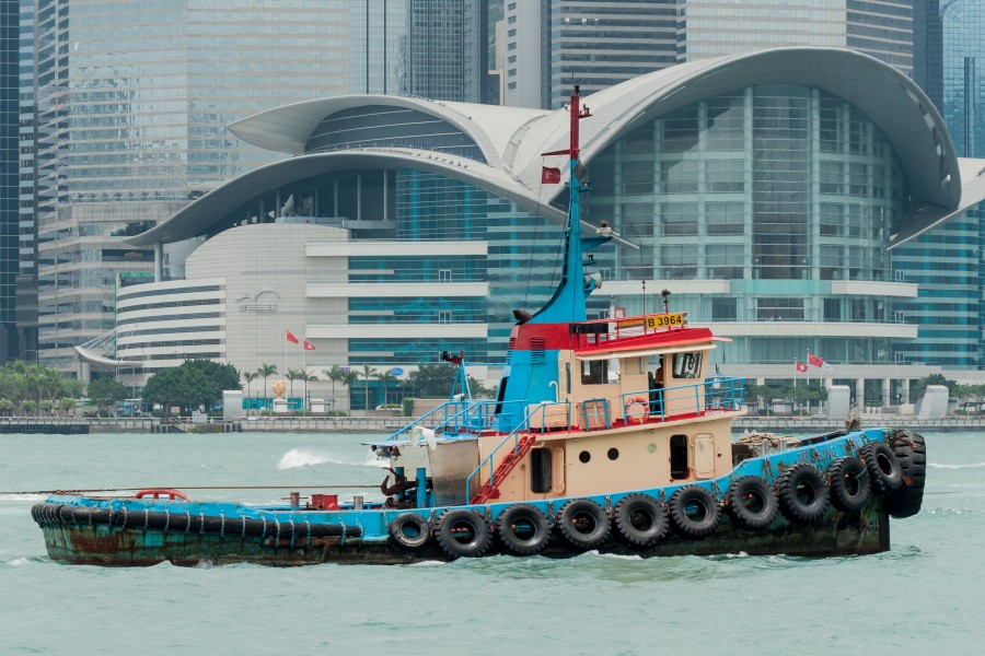 Hong Kong China Towboat-in-Victoria-Harbour-01