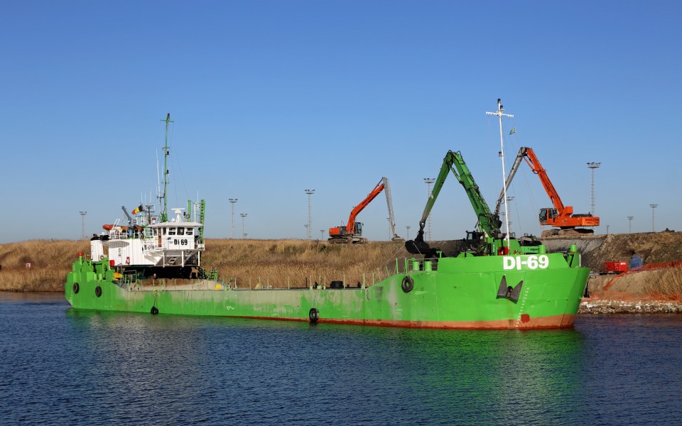 Hopper Barge DI-69 R01