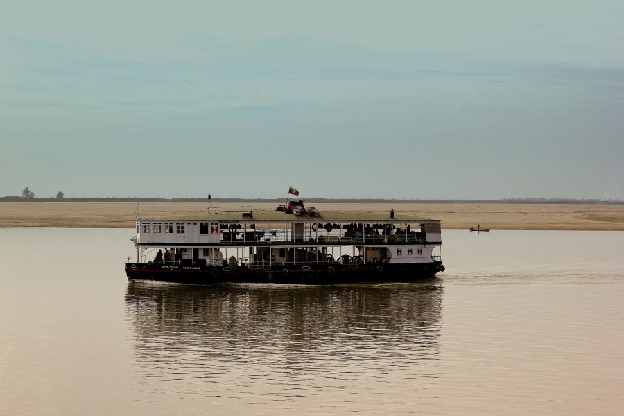 IRRAWADDY RIVER FERRY MYANMA FEB2013 (8497692660)