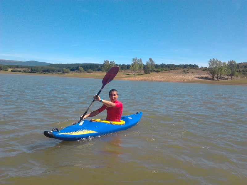 Ivan en piragua