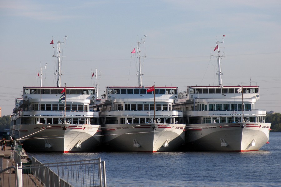 Lenin, Zosima Shashkov and Leonid Sobolev in North River Port 22-aug-2012 02