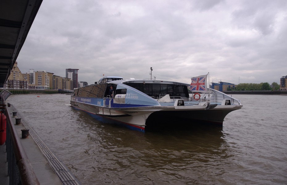 London MMB Y0 River Thames