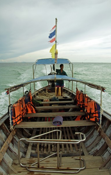 Long-tail boat 1