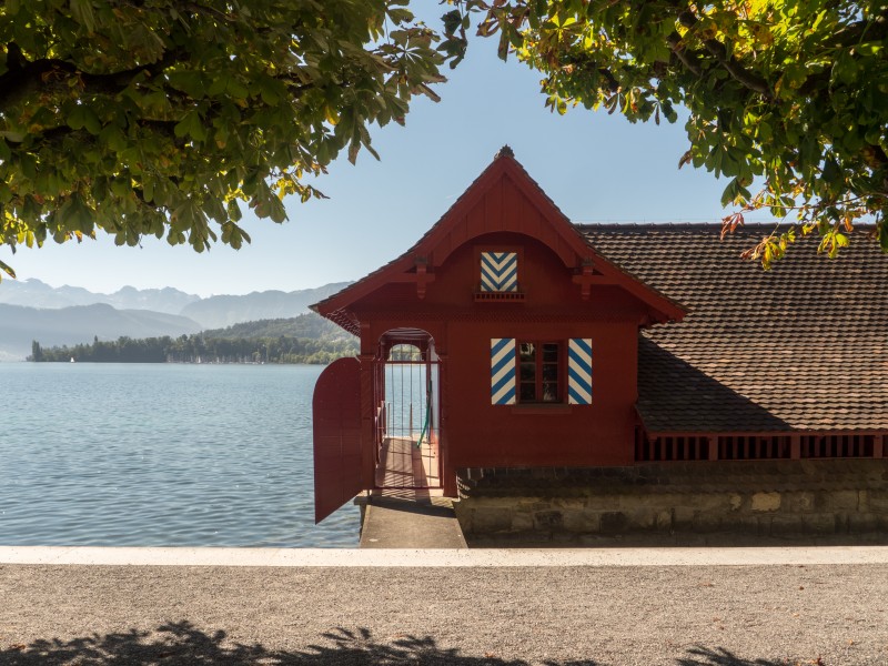 Luzern boat house 1180704