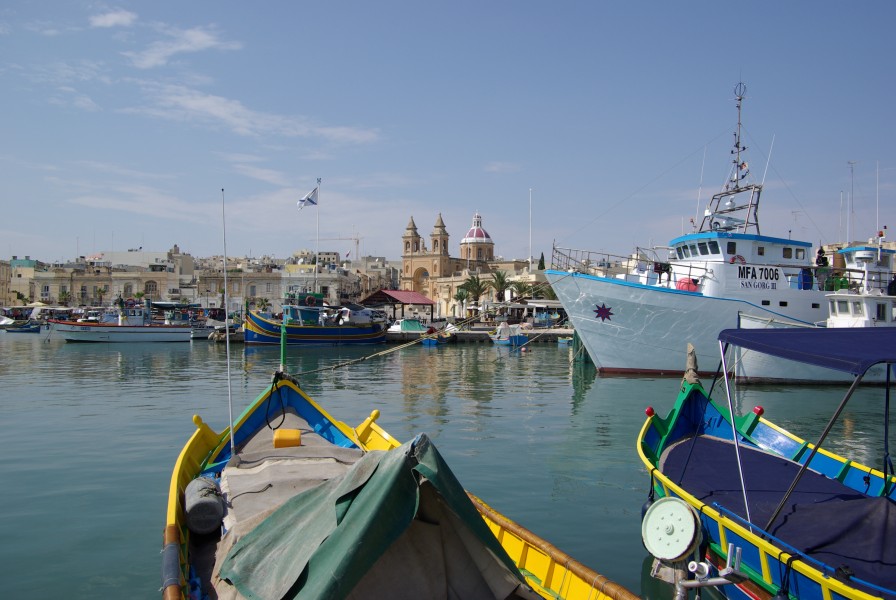 Malta Marsaxlokk BW 2011-10-04 13-28-13