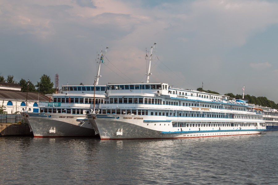 Maxim Litvinov in Moscow North River Port 6-jun-2014 04