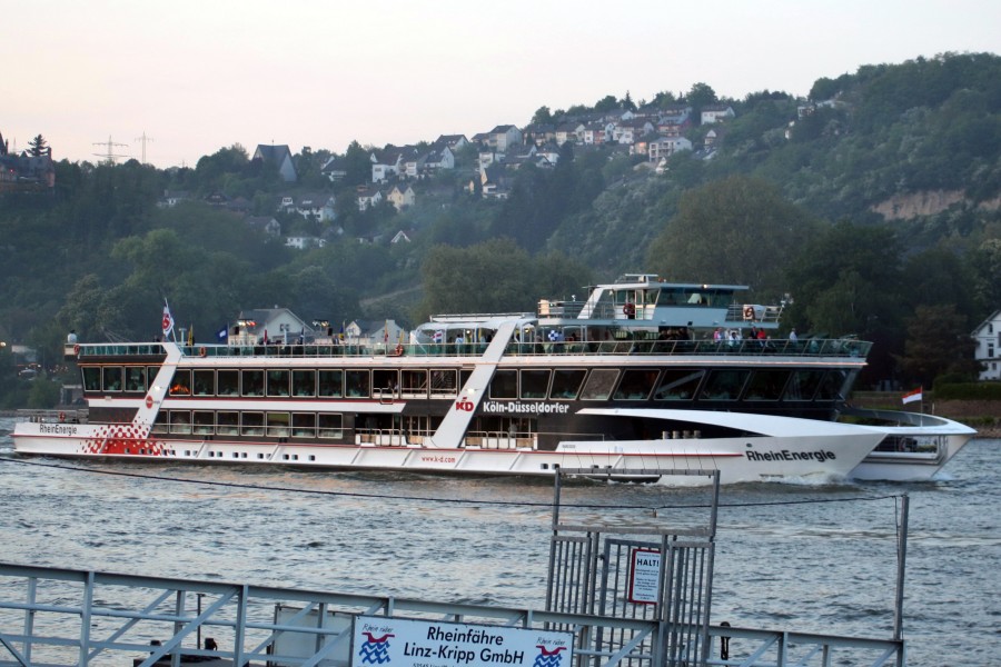 MS RheinEnergie Rhein in Flammen 2009