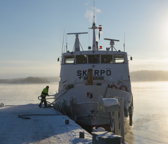 MS Skarpö at Årsta brygga January 2013