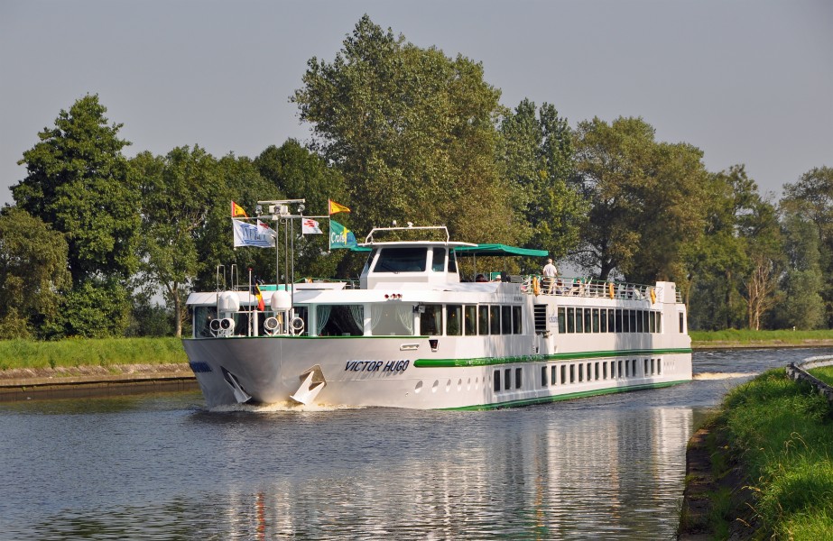 MV Victor Hugo R01