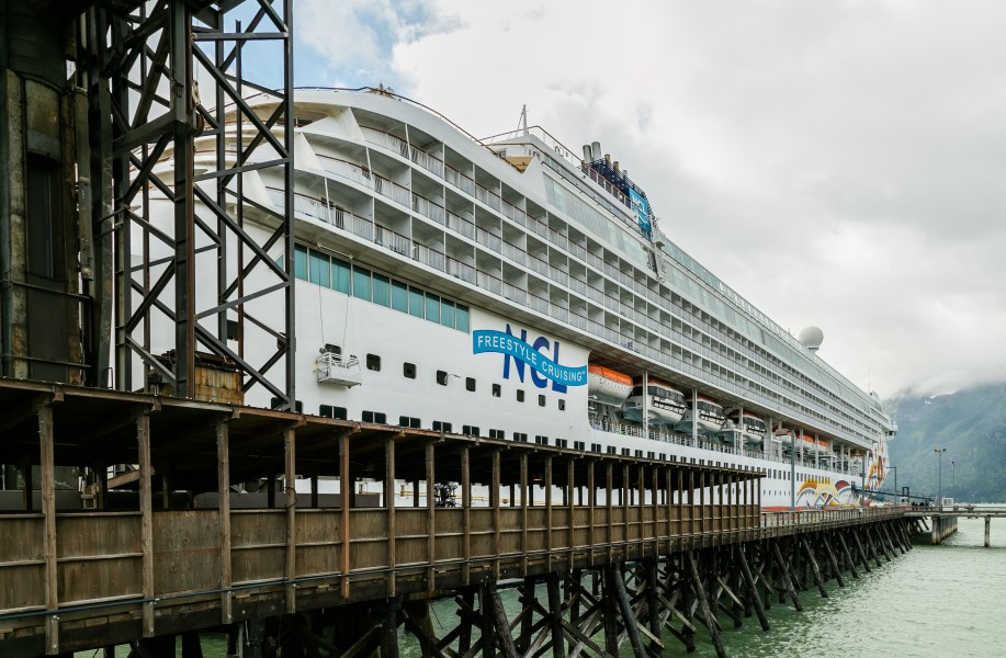 Navío Norwegian Sun, Skagway, Alaska, Estados Unidos, 2017-08-18, DD 07