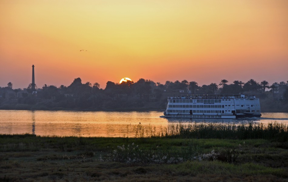 Nile Sunset R01
