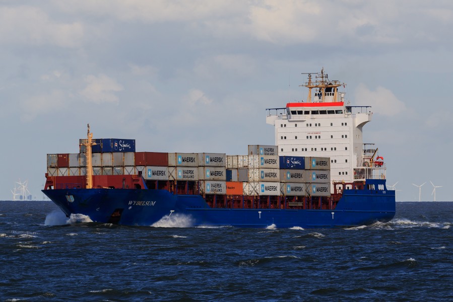 North Sea watercraft between Heligoland and CUX - photo4