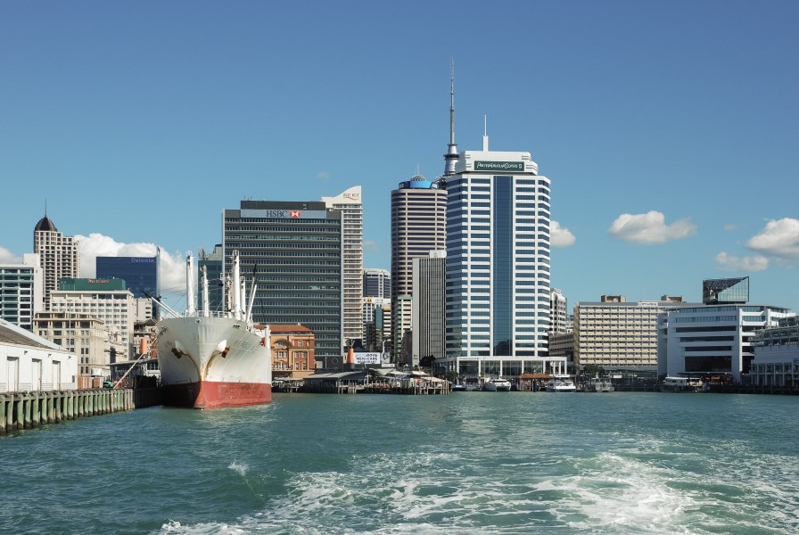 North view of Auckland CBD as seen from ferry 20100408 1
