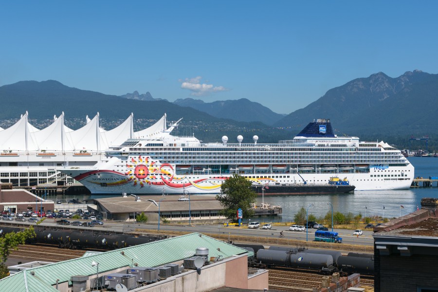 Norwegian Sun Vancouver 01