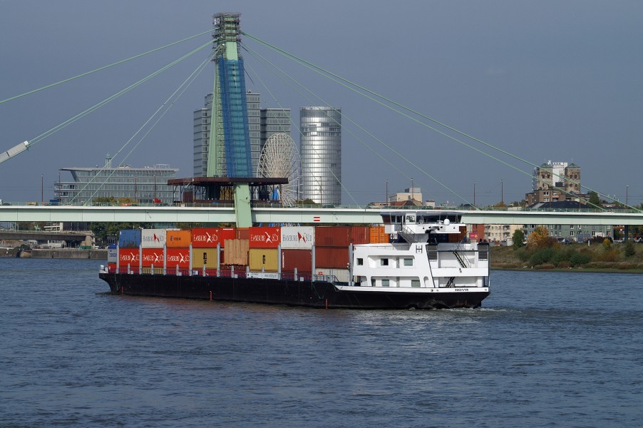 Nova (ship, 1998) 003