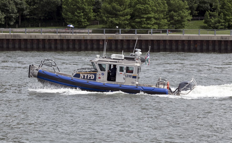 NYPD boat East River NY1