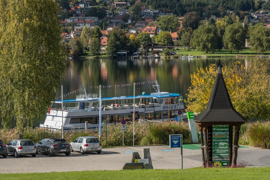 Ossiach Schiffsanlegestelle MS Ossiach am Landungssteg 06102016 4590
