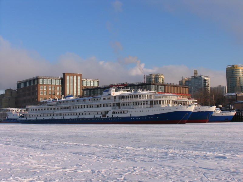 Petr Pervyy in North River Port 31-jan-2012 02