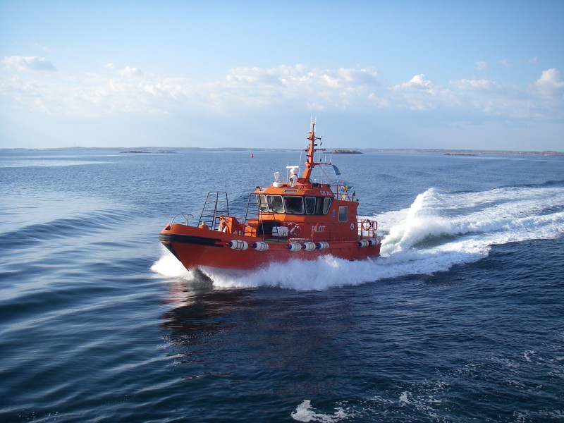 Pilot boat in Brofjorden