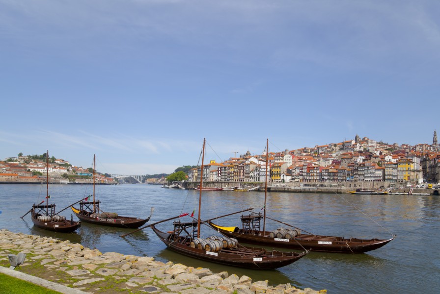 Rabelos en el río Duero, Vila Nova de Gaia, Portugal, 2012-05-09, DD 07