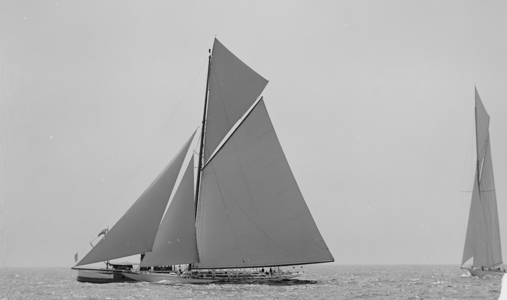 Reliance & Shamrock III-6