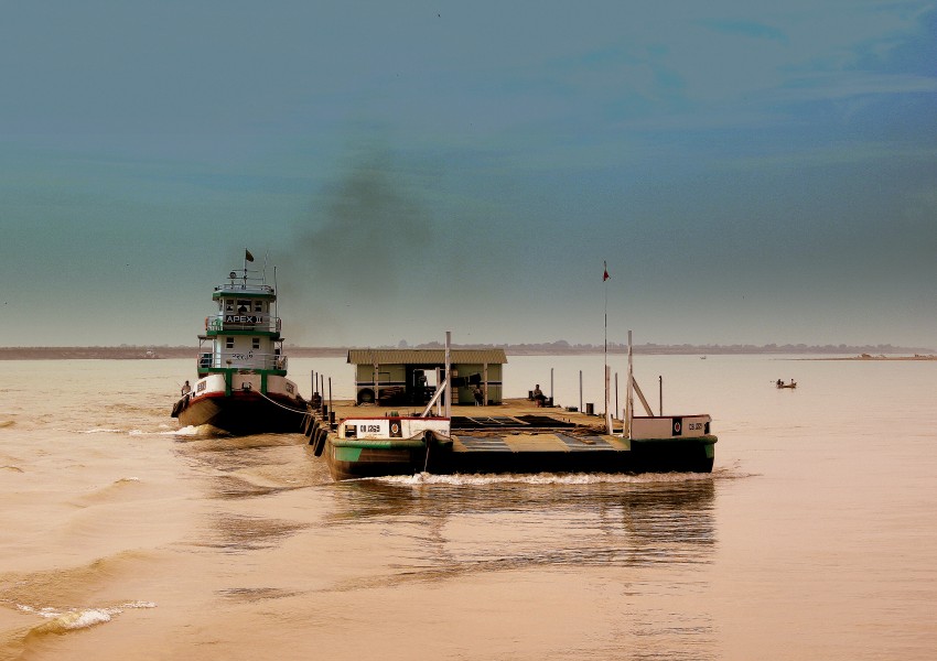 RIVER FERRY JOURNEY FROM BAGAN TO MANDALAY ON THE IRRAWADDY RIVER JOURNEY MYANMAR FEB 2013 (8550422653)