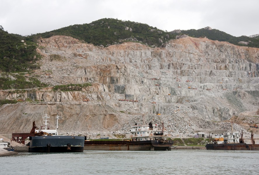 Sanya quarry 2