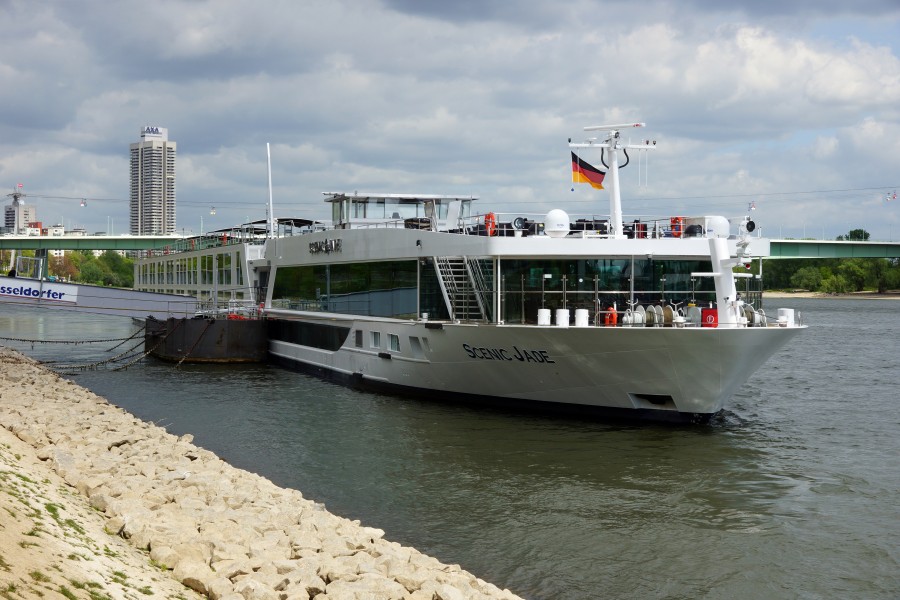 Scenic Jade (ship, 2014) 002