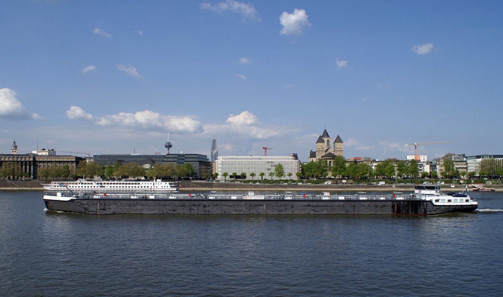 Sensation (ship, 2009) 002