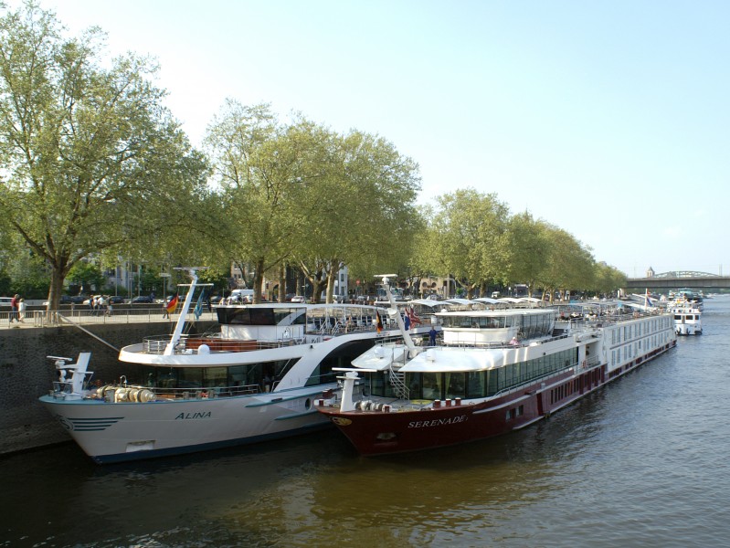 Serenade 1 (ship, 2005) 012
