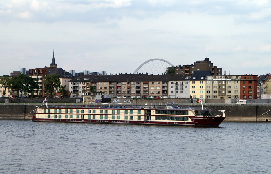 Serenade 2 (ship, 2007) 001