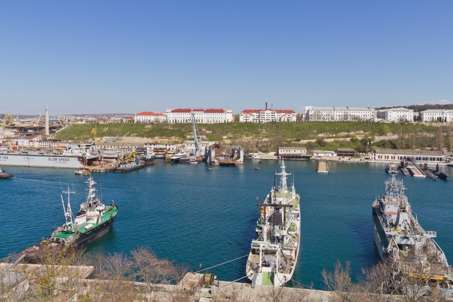 Sevastopol 04-14 img03 view from Suvorov Square