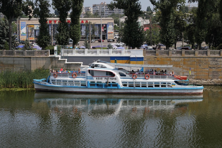 Ship Lyalya Ratushna 2013 G1