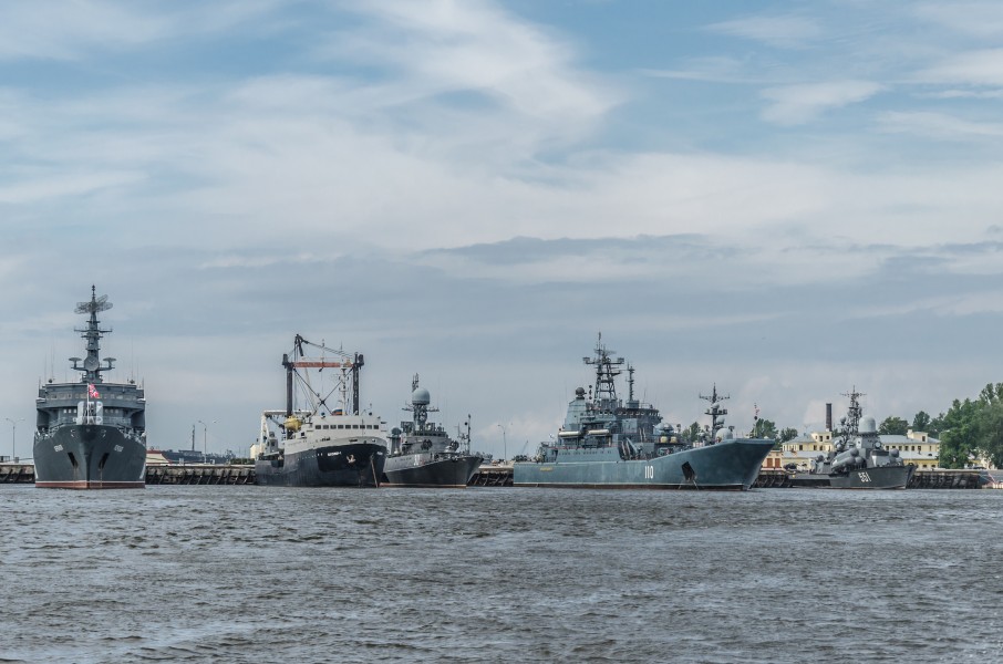Ships in Kronstadt harbour 03