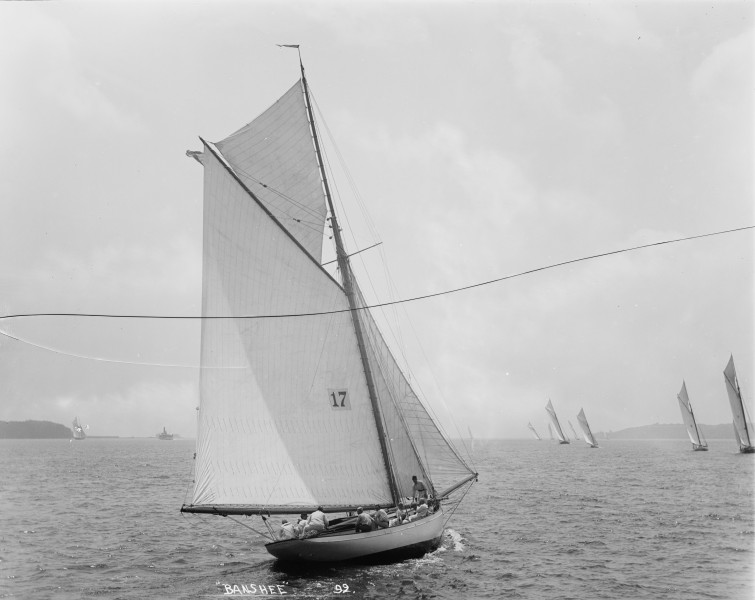 Sloop Banshee-2