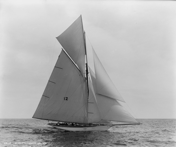 Sloop Beatrix-1