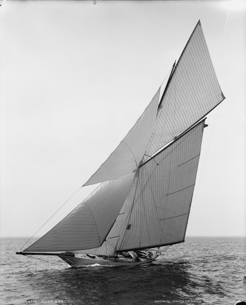 Sloop Gloriana-11
