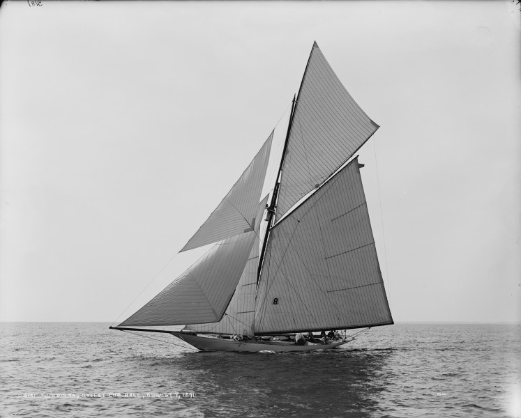 Sloop Gloriana-6