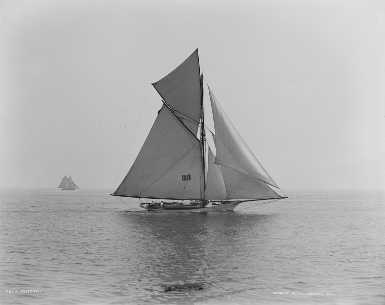 Sloop Verena-1