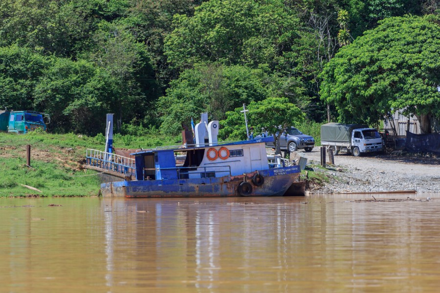 Sukau Sabah Malaysia Kinabatangan-River-at-Sukau-03