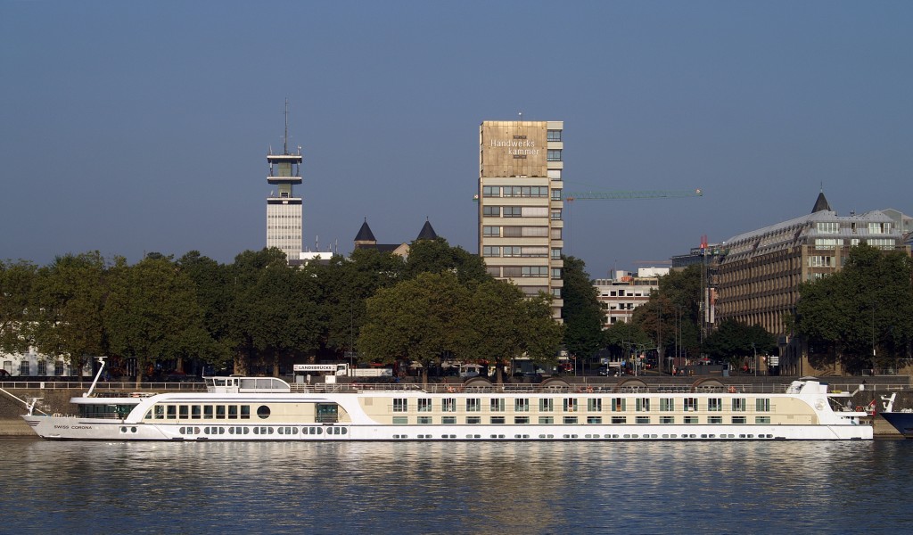Swiss Corona (ship, 2004) 012