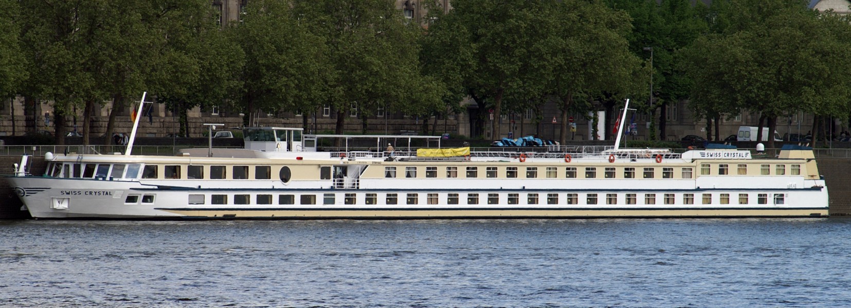 Swiss Crystal (ship, 1995) 006