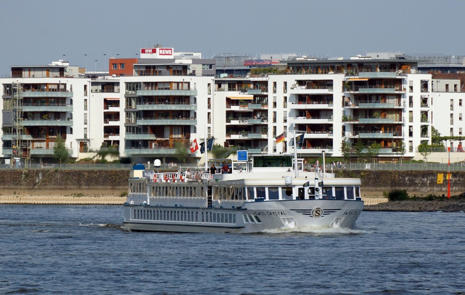 Swiss Crystal (ship, 1995) 010