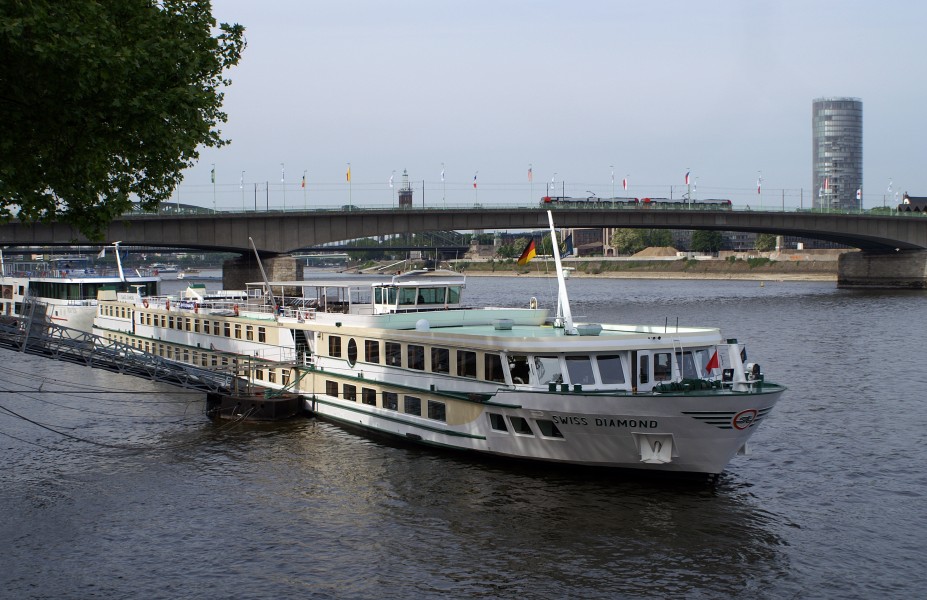 Swiss Diamond (ship, 1994) 010