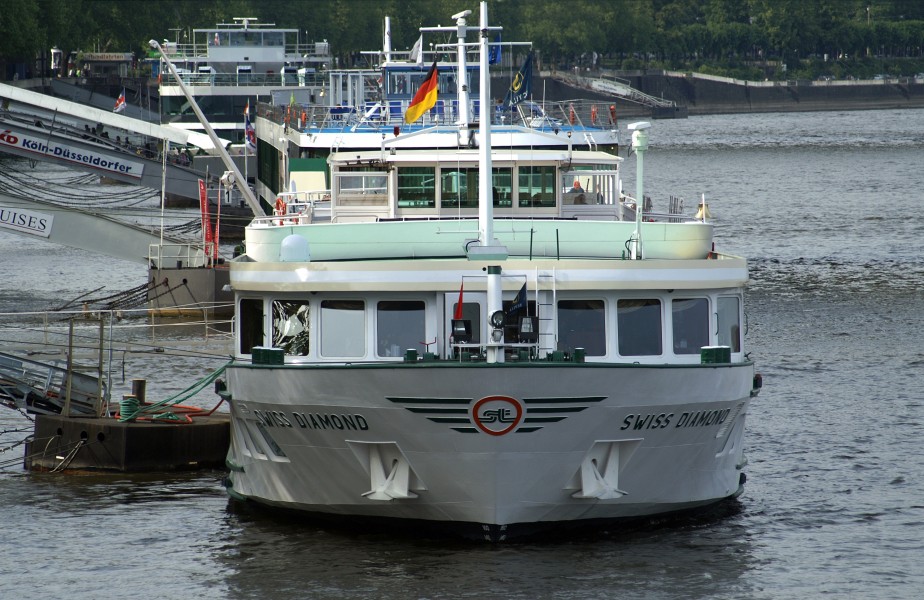 Swiss Diamond (ship, 1994) 012